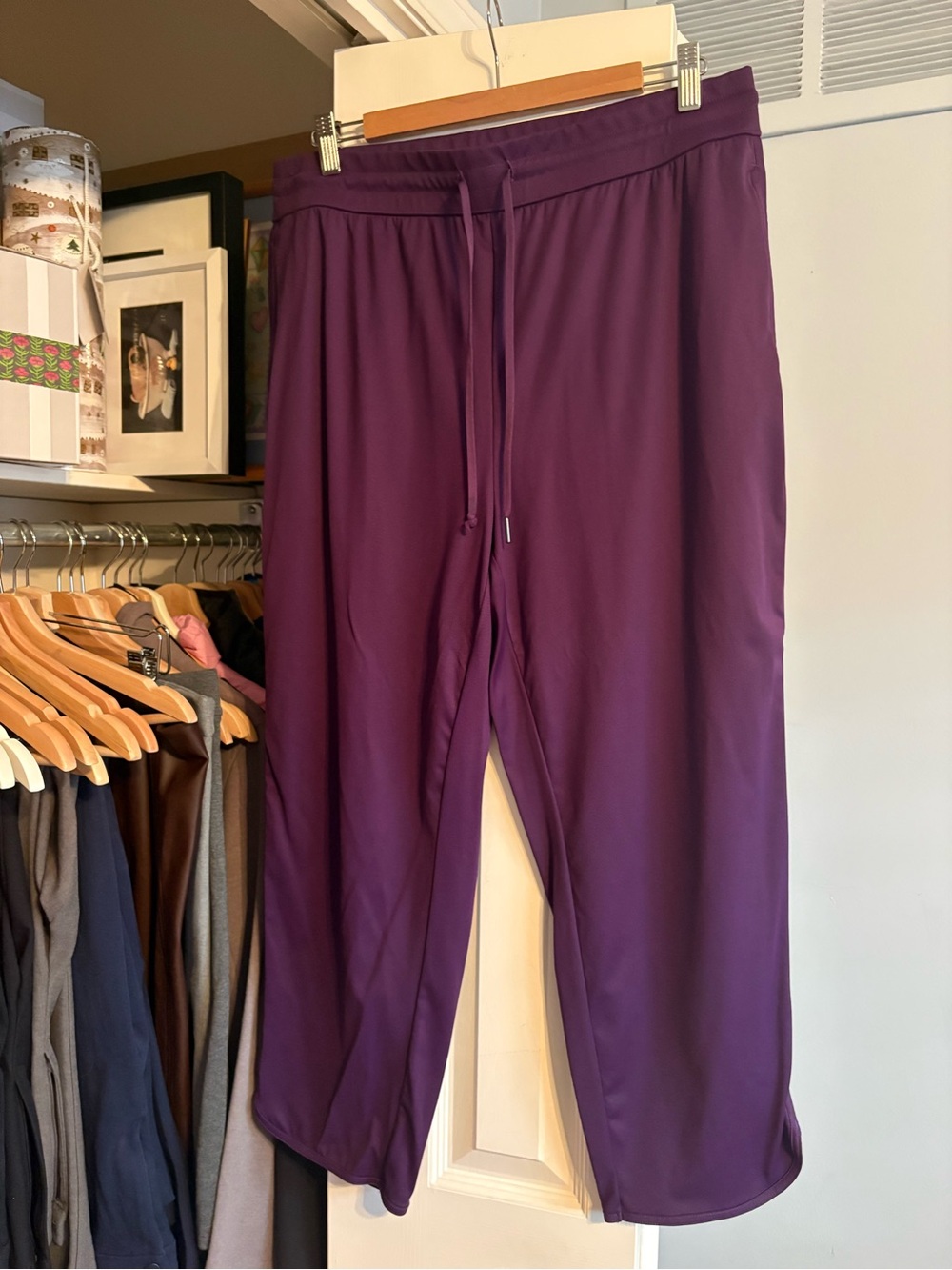 Halara Golf Crop Moisture Wicking Purple Pants